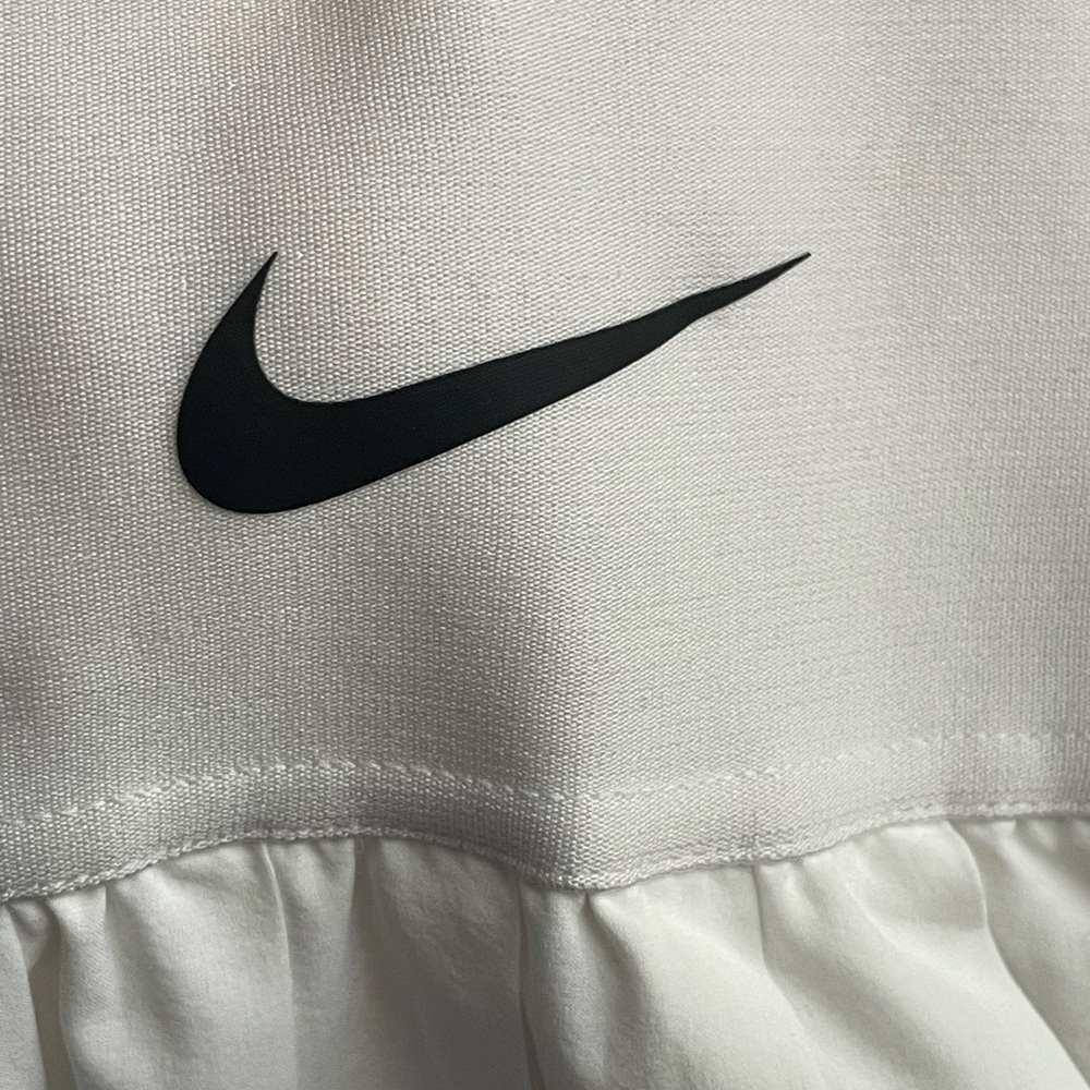 NIKE - Dri-Fit ADV White Pleated Tennis Skirt with shorties, sz M - Picture 10 of 11
